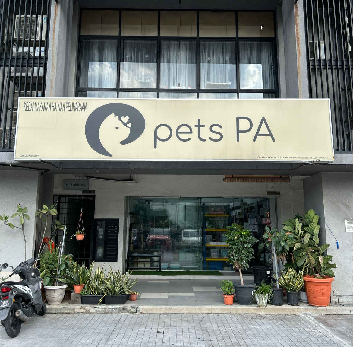Furry Tales Pet Lifestyle Store 4